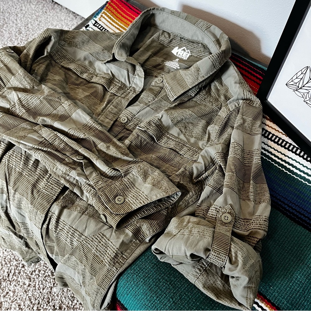Rei women’s button down hiking shirt